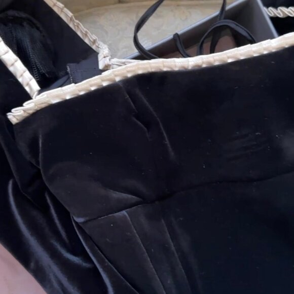 SOLD - House of CB Noa Corset - Picture 5 of 7